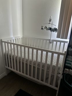 Baby Crib 