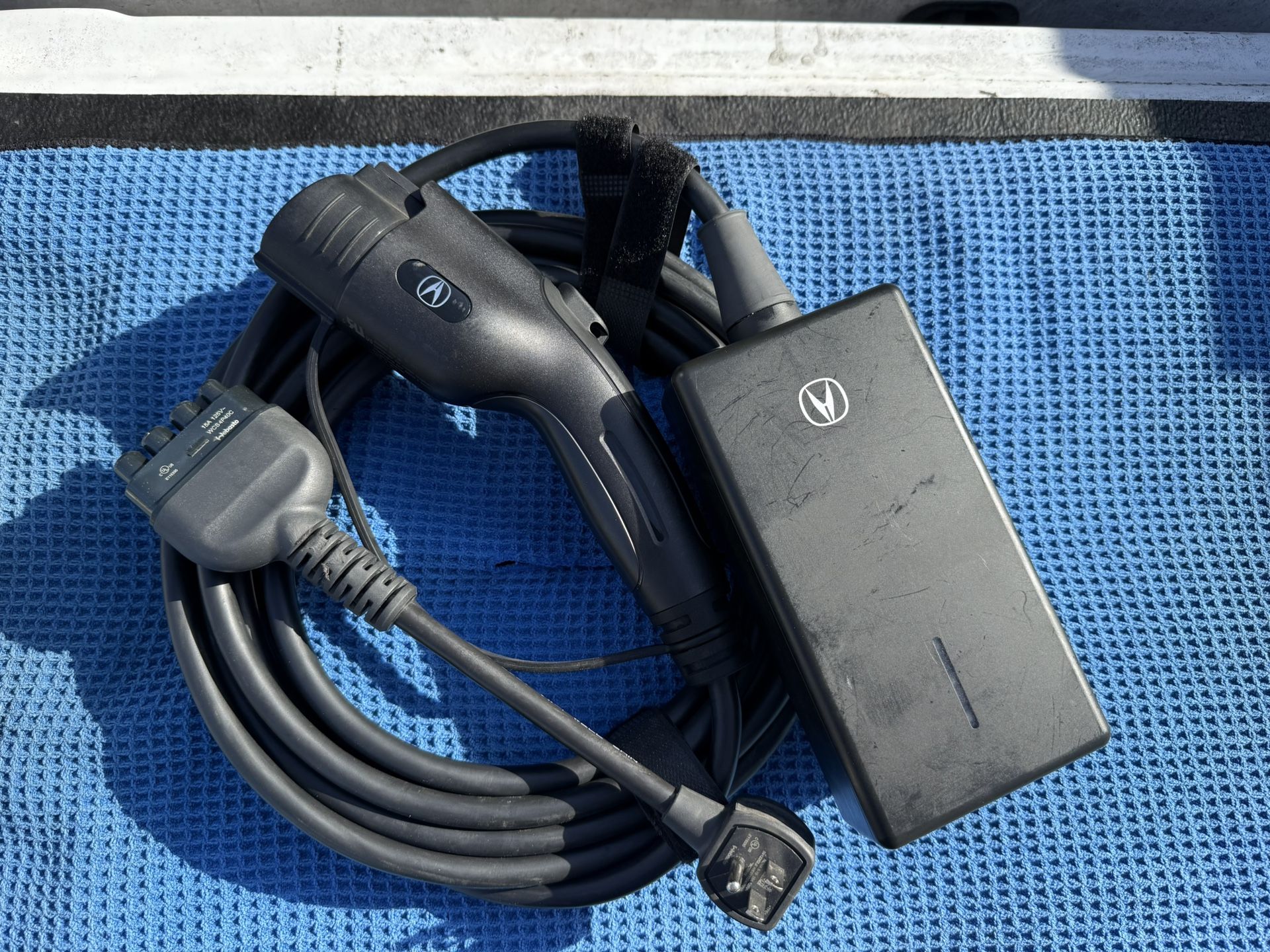 Acura ZDX Charger 110V