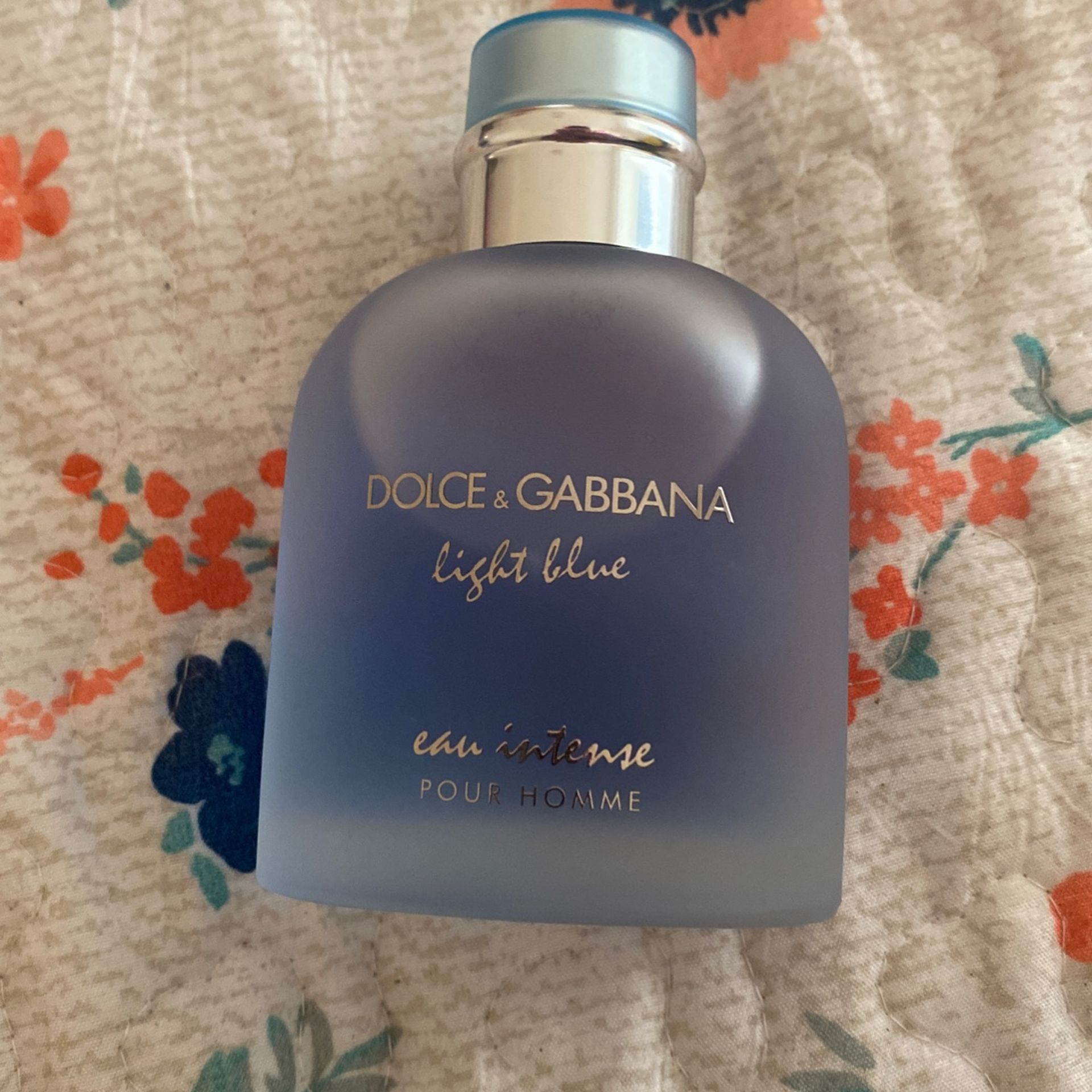 Dolce & Gabbana Men/women 50 Each