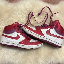 Vintage 2008 Nike Air Force 1 Courts, women’s size 8
