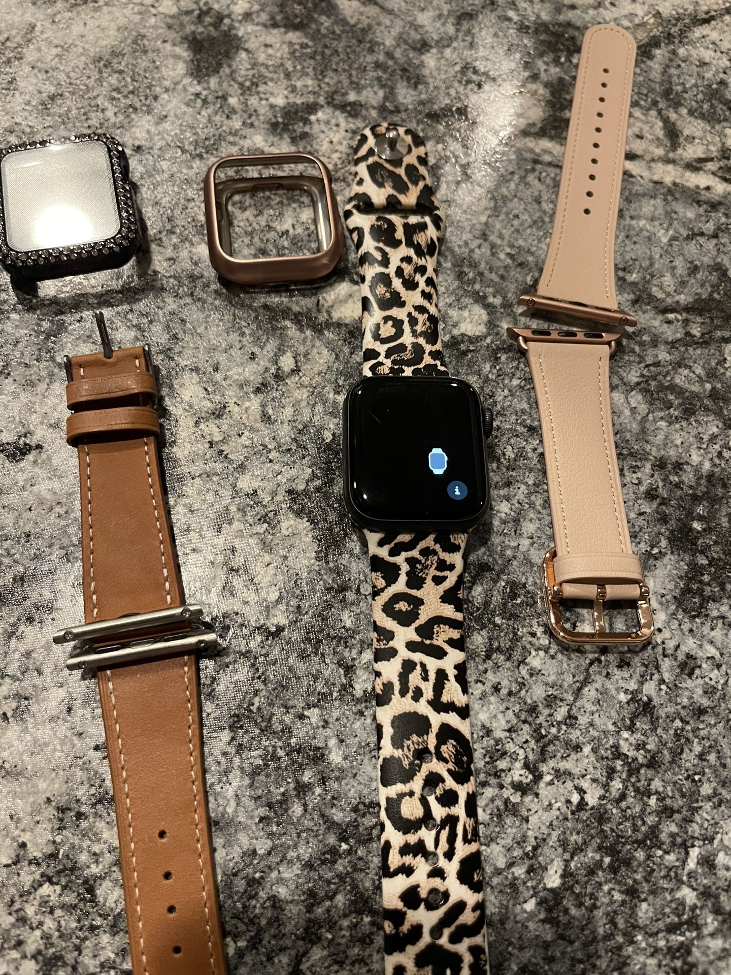 Apple Watch 6 With GPS and Cellular 