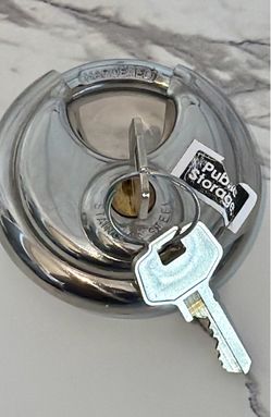 Public Storage Authentic 70mm (2-3/4") Stainless Steel Heavy Duty Disc Padlock with 2 Keys