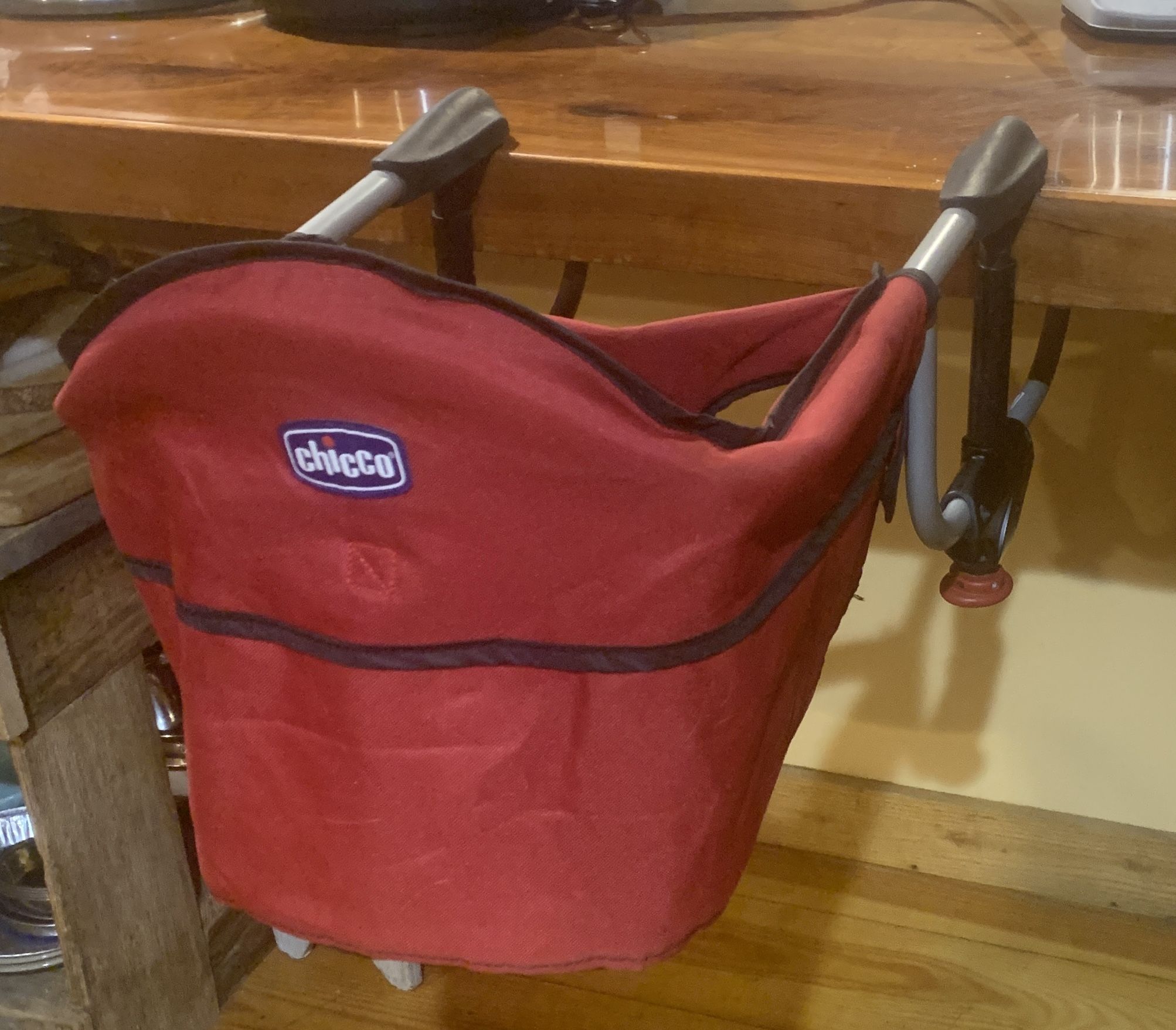 Chicco Hook-On Baby Caddy 