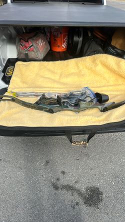 Golden Eagle Bow Ans Arrow