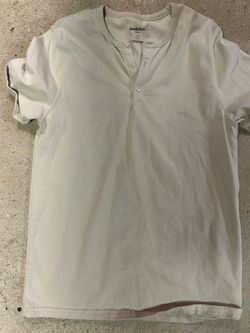 Size medium men's henley shirt