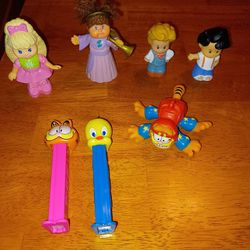 Lot of vintage collectible toy figures