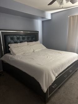 Gray King Panel Bed with Storage