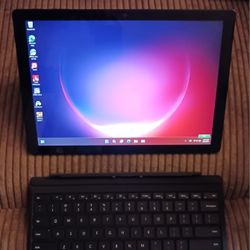 Touchscreen Microsoft Surface PRO 7 12.3" Intel Core i5 10th Gen 8 GB RAM 256 GB SSD Hi Def LCD Dual Webcam Windows 11