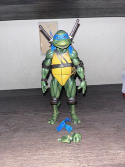 NECA Leonardo TMNT Ninja Turtles Ultimate 1990 Figure