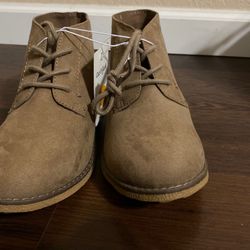 Boys Tan Boots, Size 5