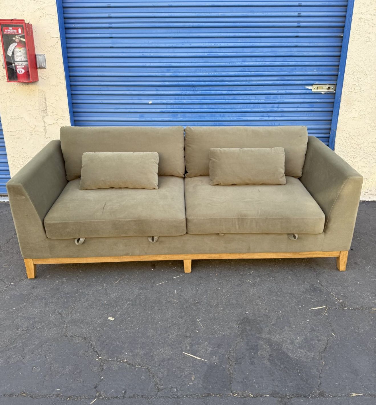 Thomasville Mokena Fabric Sofa with Hidden Storage – Like New
