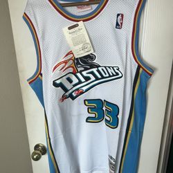 Detroit Pistons Grant Hill white jersey Size L 