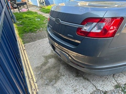 2011 Ford Taurus
