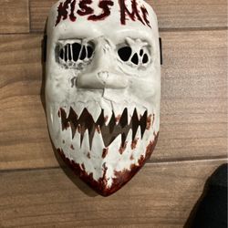 Purge Kiss Me Mask 