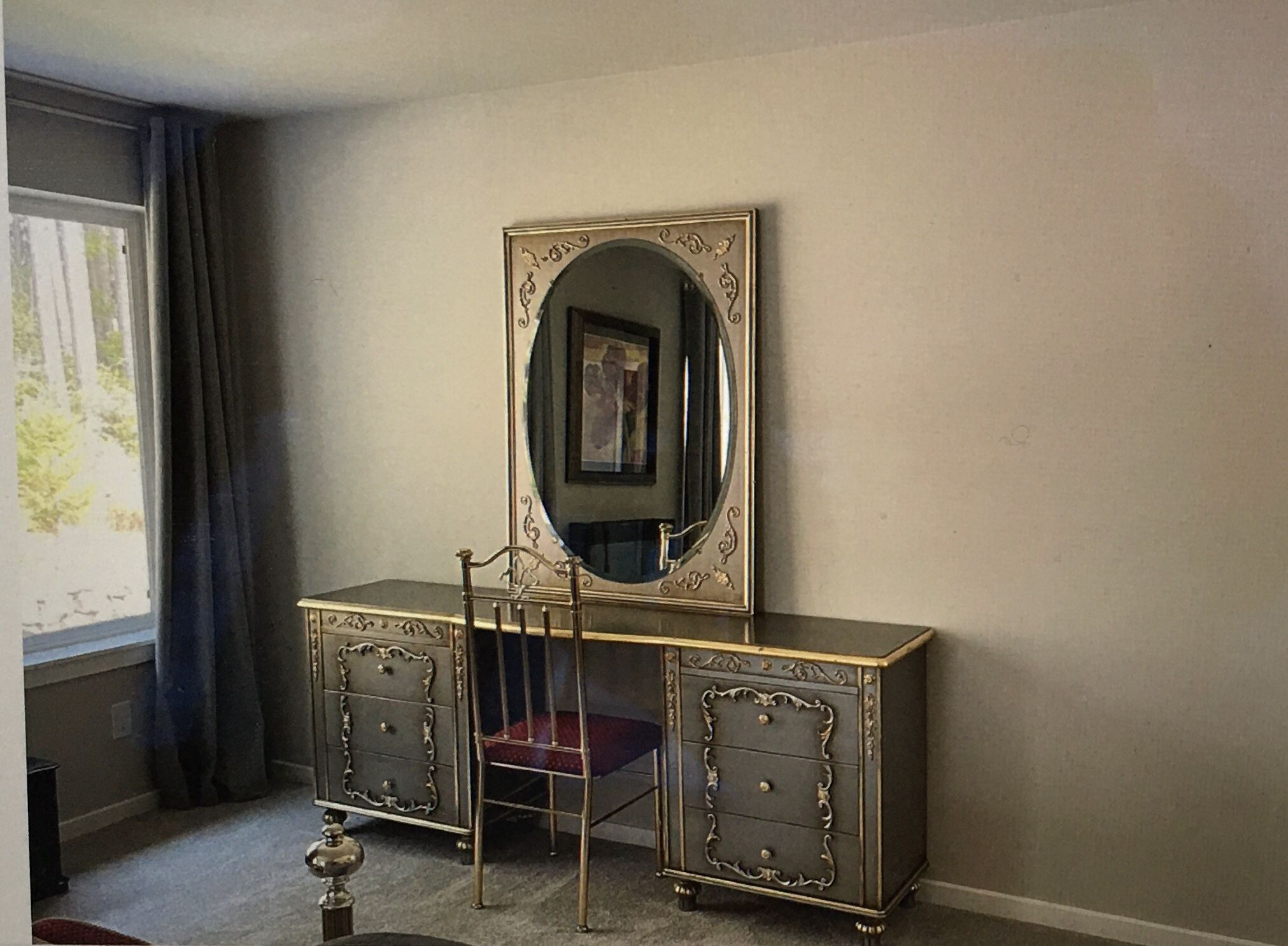 Exellent Condition Dresser, Chair and Mirror