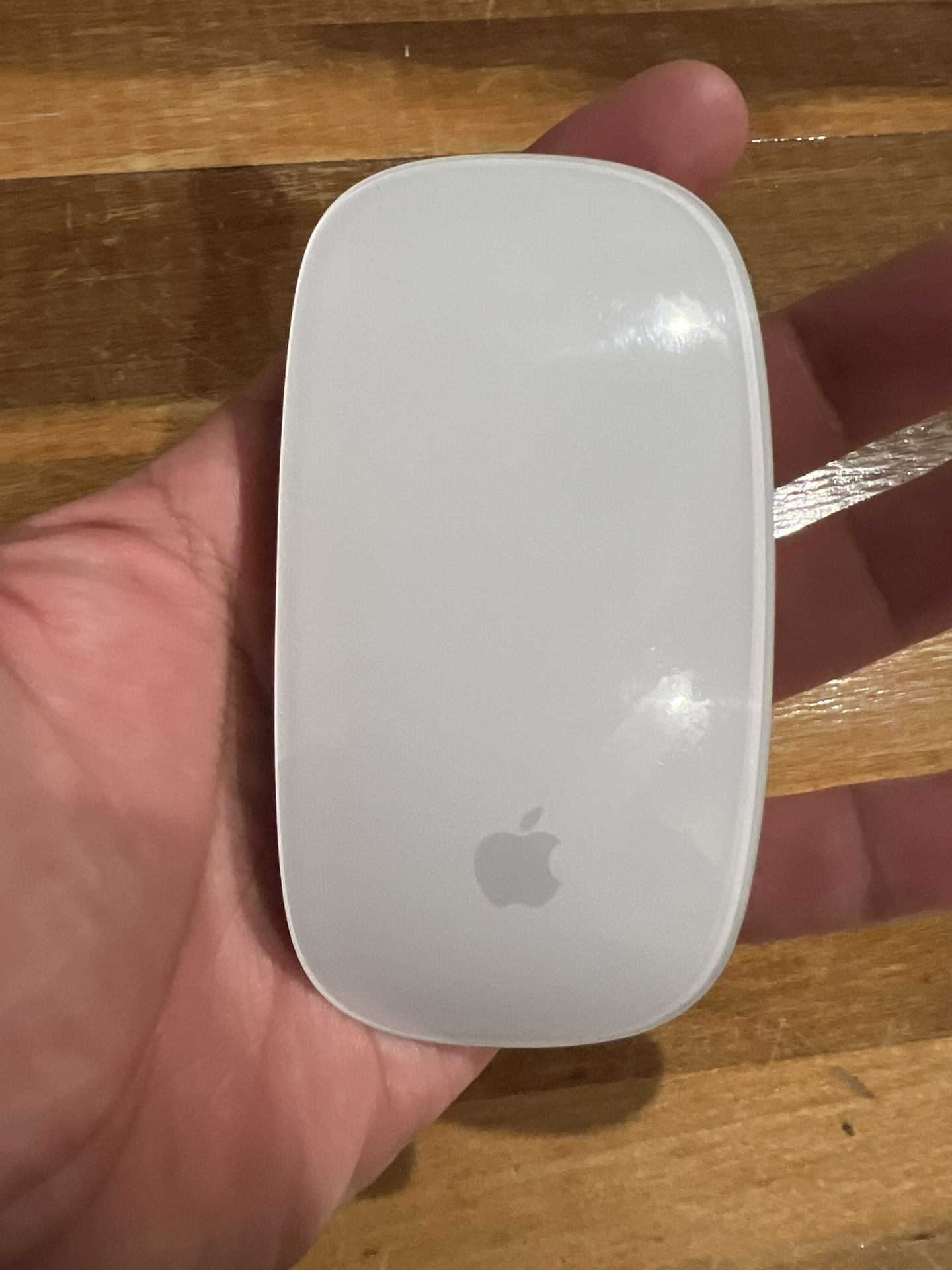 Apple Magic Mouse (100% Authentic) Excellent Condition WIRELESS Best Price!