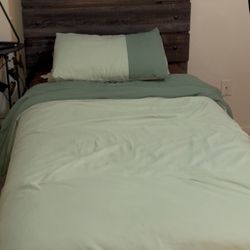 Twin Bed With Mattress 