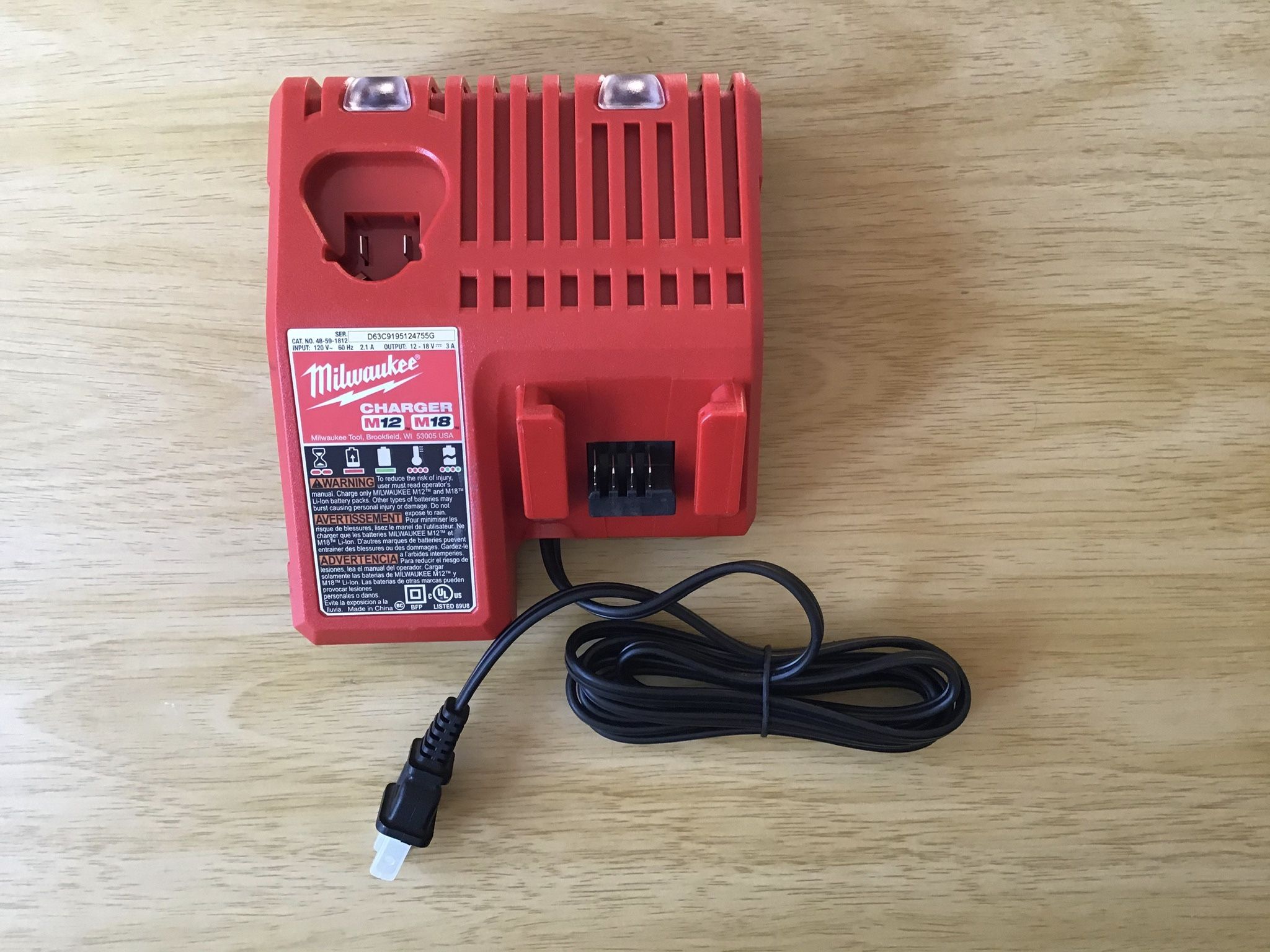 Milwaukee M18/ M12 Charger. Brand NEW. NUEVO.