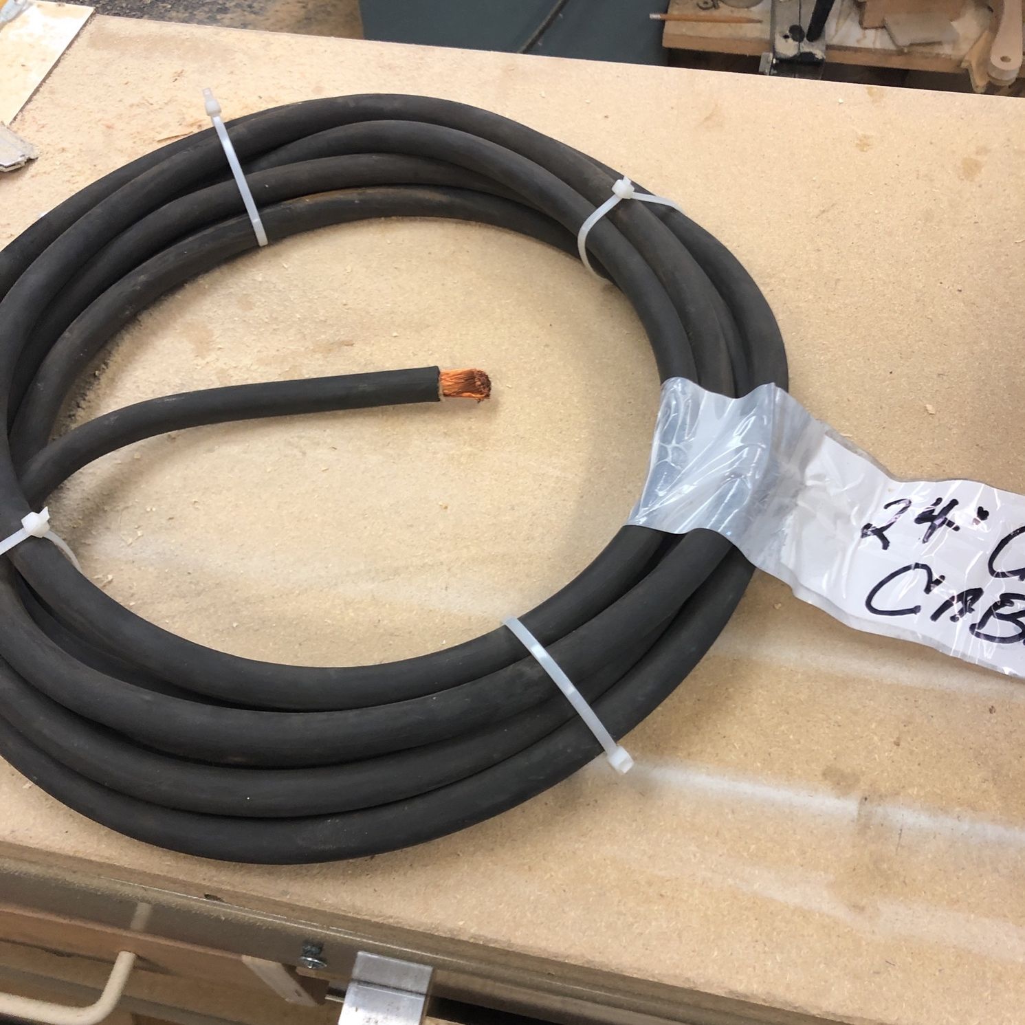 24 foot of copper welding cable