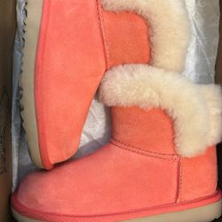 UGG / Apres Boots / Target Cowgirl Boots 