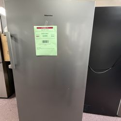 Hisense 17 cu. ft. Garage Ready Frost Free Convertible Upright Freezer with Seal Break Handle