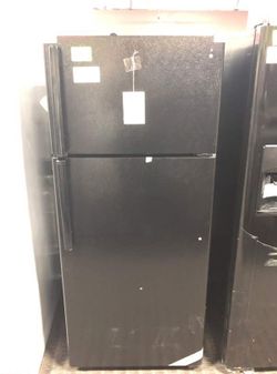 Brand New GE Top Freezer Refrigerator (Model:GTS18GTNRBB) KG7F