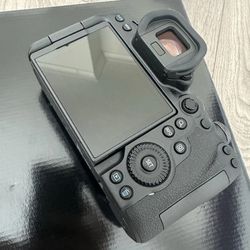 Canon R6