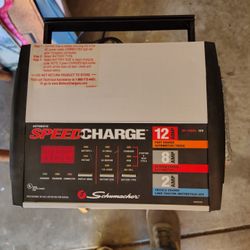 Portable Battery Charger/Tender