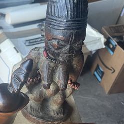 Ibeji twin figure, tribal Yoruba, Nigeria
