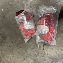 2015 Toyota Tundra Head Lights And Rear Lights