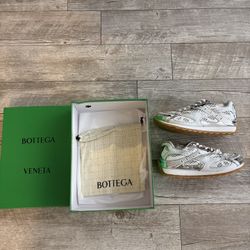 Bottega Veneta White Orbits 