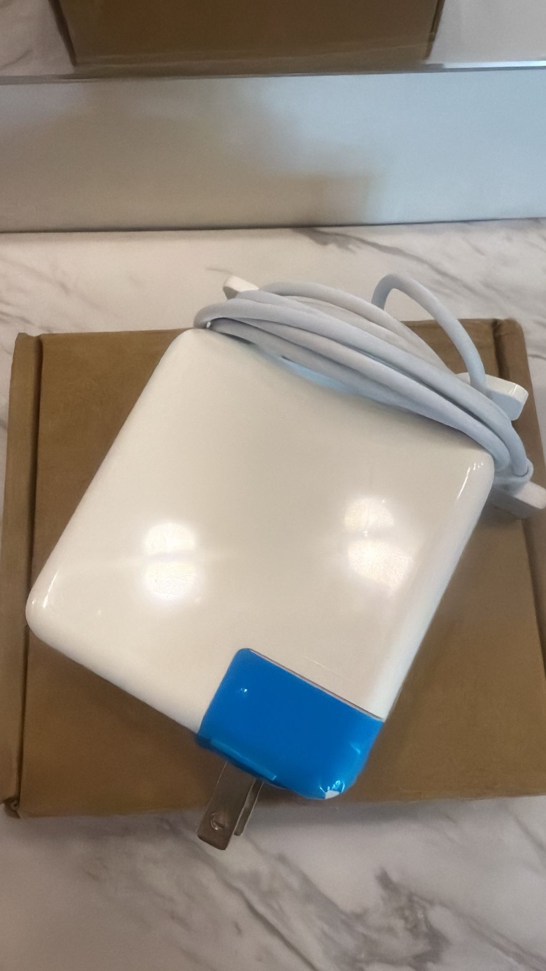 Apple MacBook Charger
