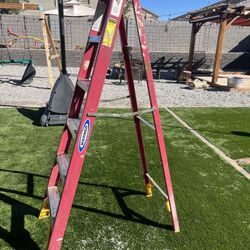 Werner 6ft fiberglass lightweight ladder