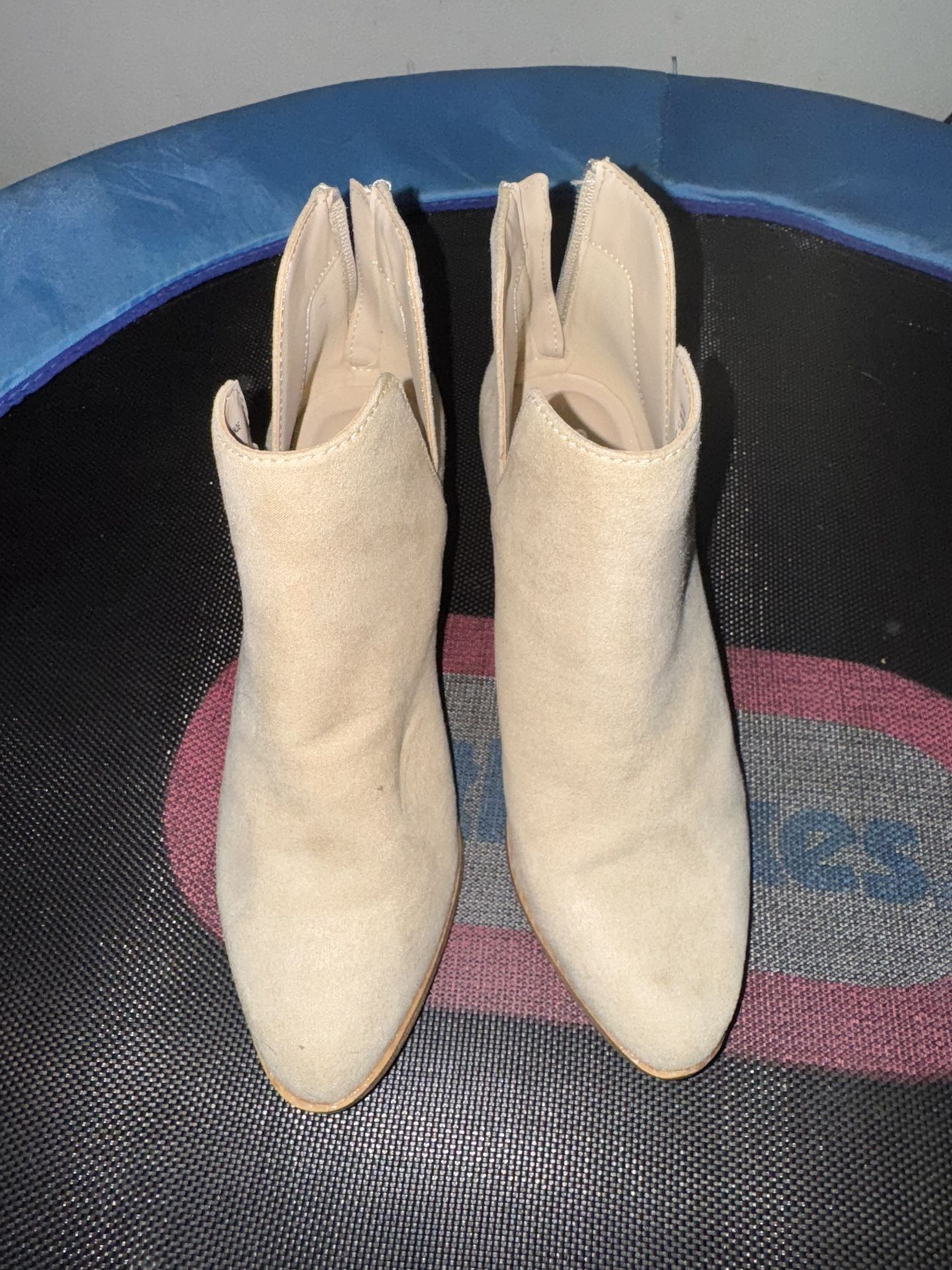 Women’s 7.5 Wide Boot