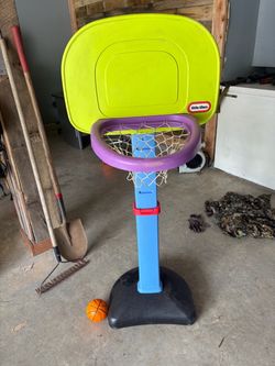 Little Tikes Kids Basketball Hoop with Ball