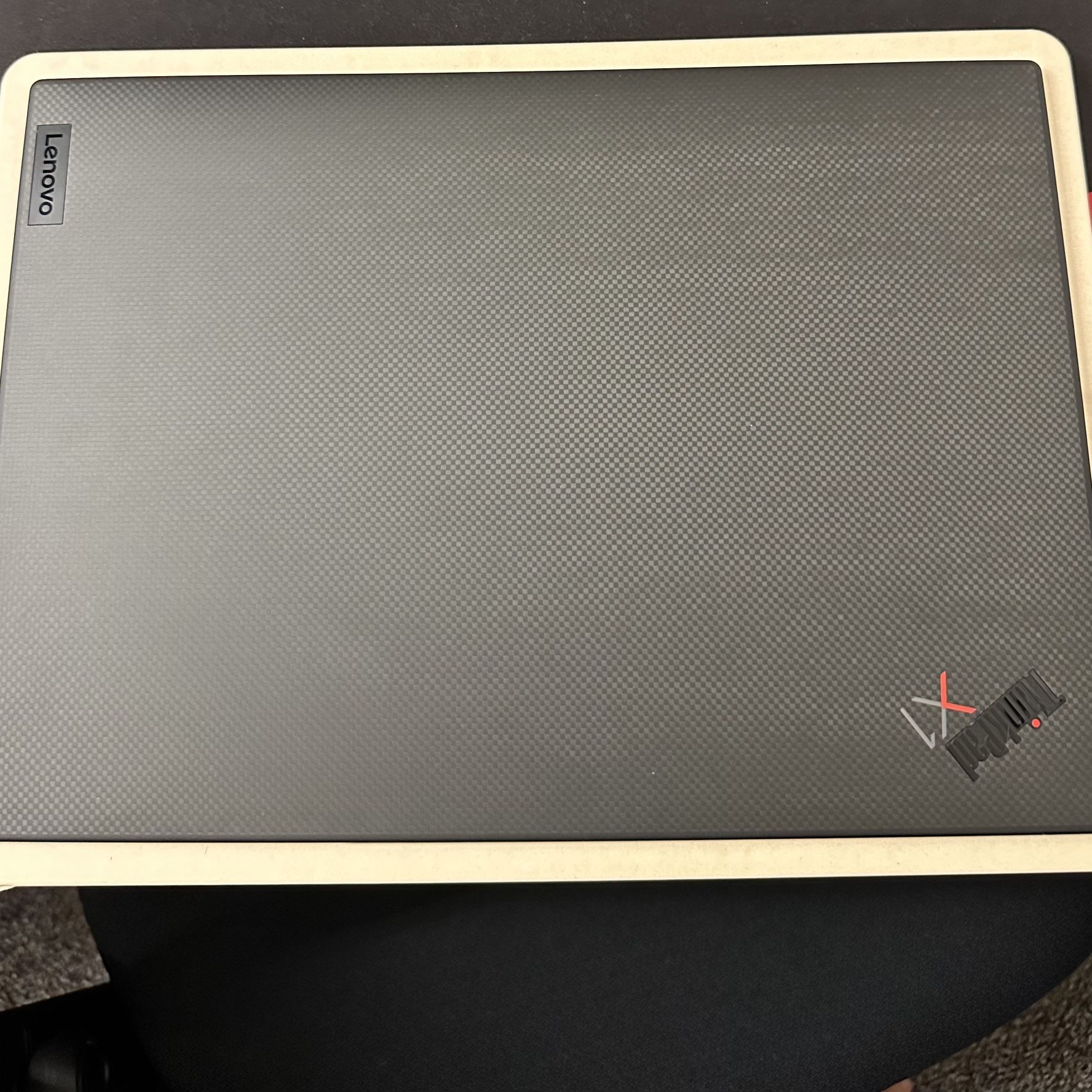 BRAND NEW ThinkPad X1 Carbon Gen 11 Intel Linux i7