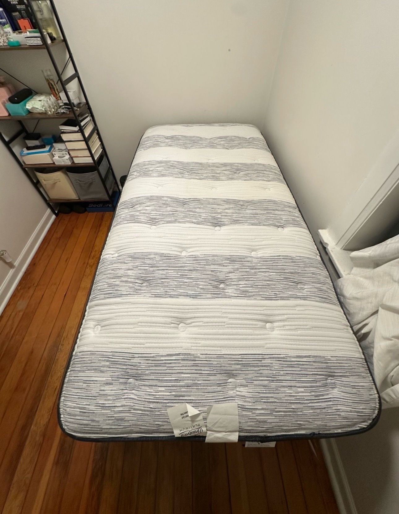 Beauty rest platinum luxury firm twin size mattress clean 12”