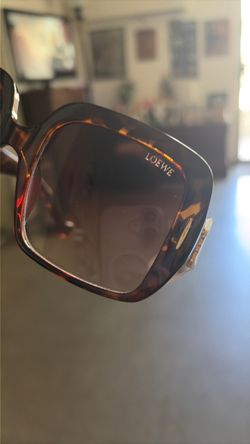 Loewe glasses