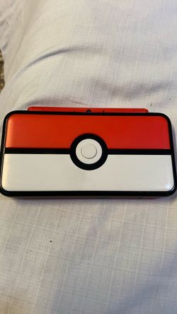 Nintendo 2DS XL Poké Ball Edition