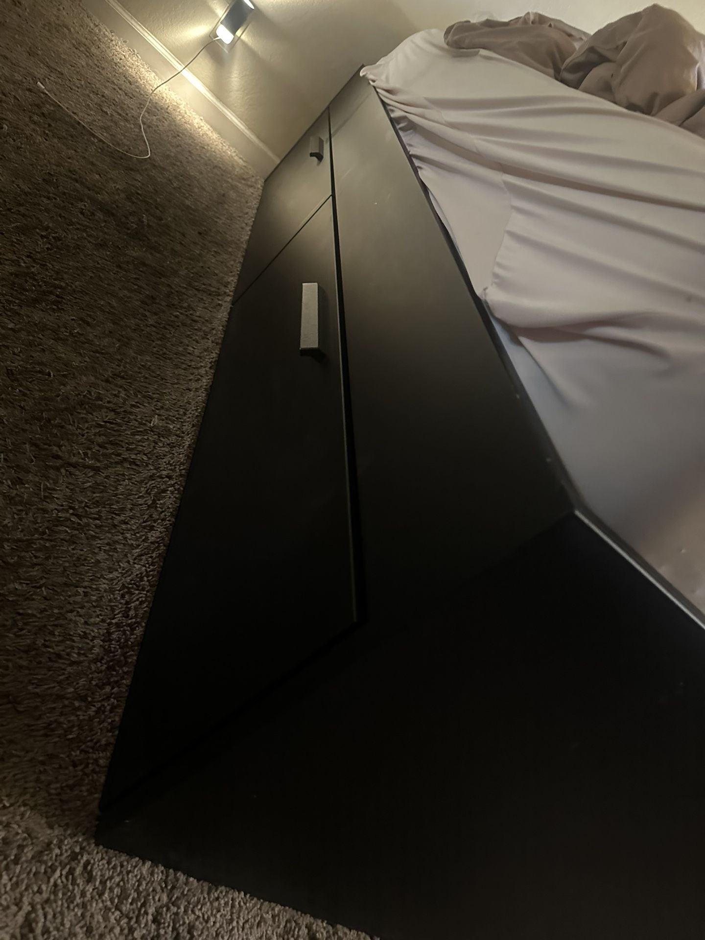 Queen Size Bed Frame With Drawers