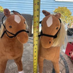 2 Journey Girls Horses!