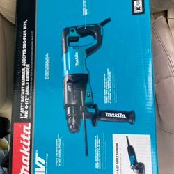 Makita Rotary Hammer 