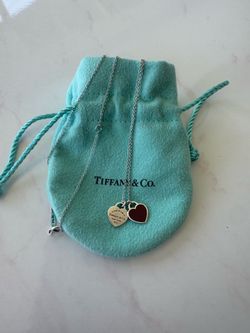 Tiffany & Co. mini hearts necklace