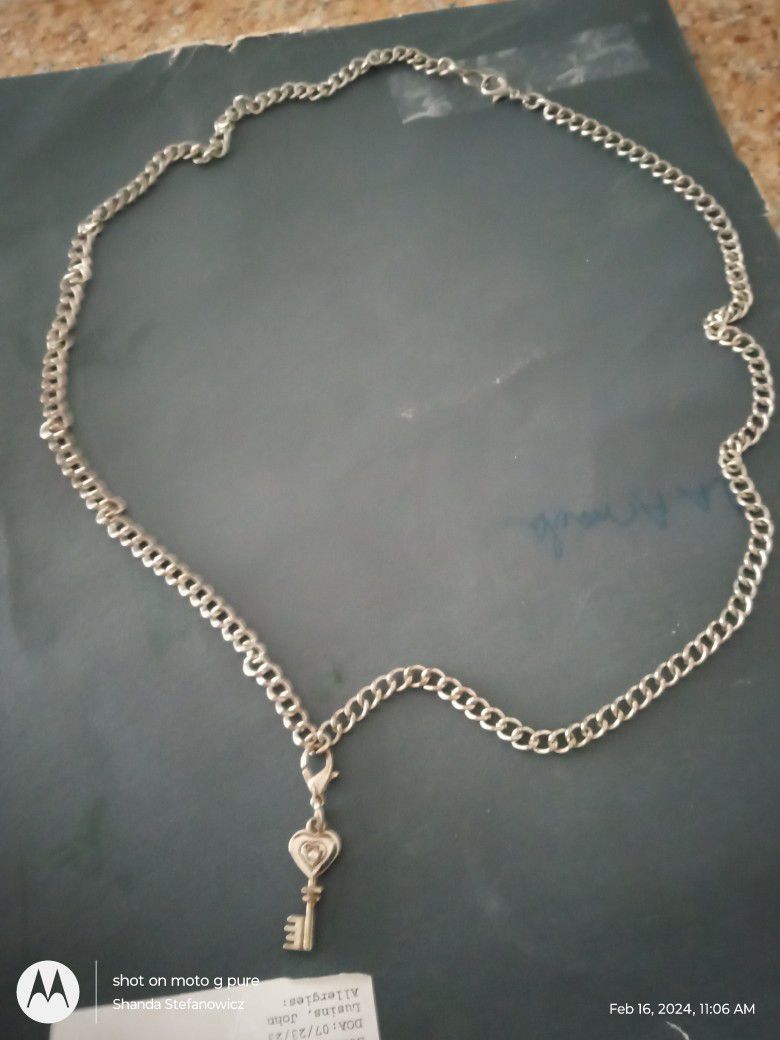 STAINLESS STEEL 20" CHAIN WITH KEY TO HEART CHARM