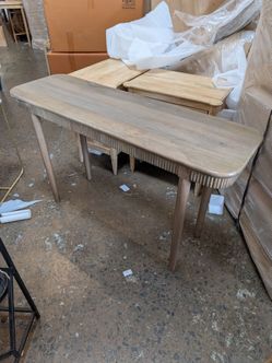 Mango wood console with fluted accents
