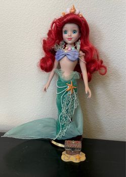 Disney Ariel little mermaid collectible doll
