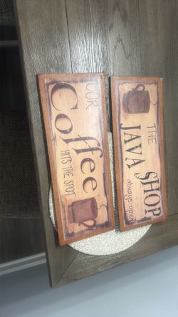 Farmhouse wood coffee decor