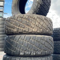 VENDO SET DE LLANTAS EN BUEN ESTADO 35x12.50R17LT GENERAL 