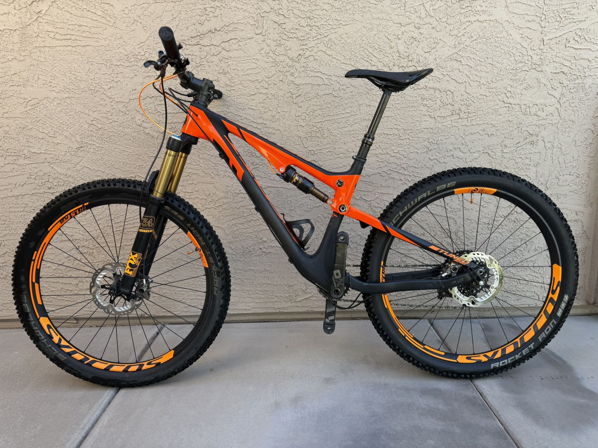 Scott Carbon Fiber Genius 700 Tuned Plus (27.5+)