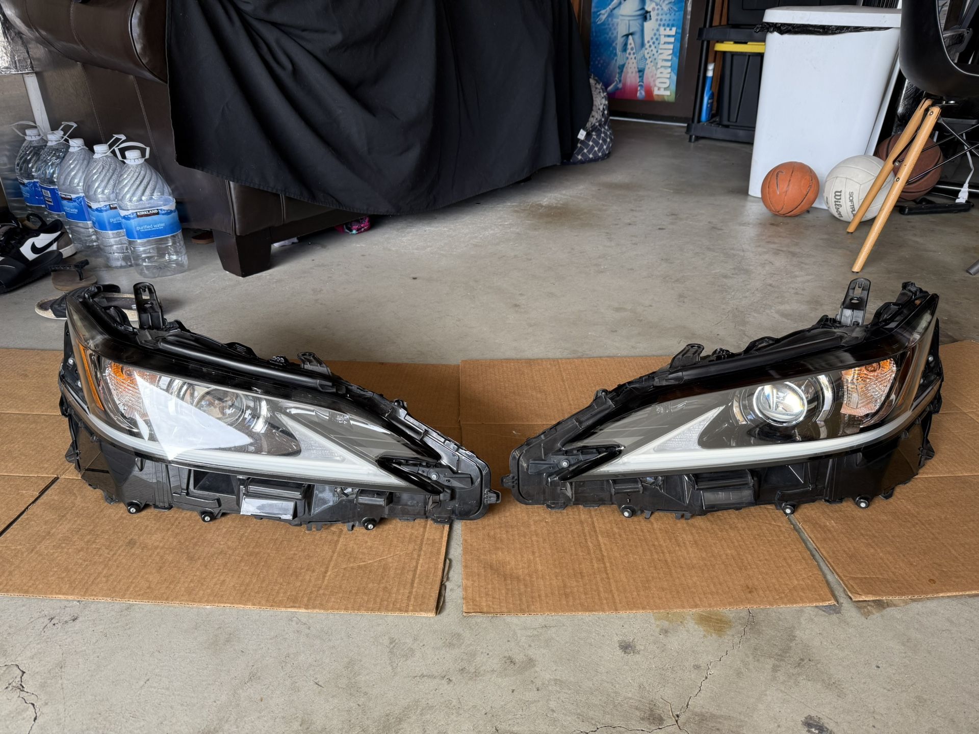 2019-2021 Lexus ES300H ES350 LED Headlight Single Beam OEM